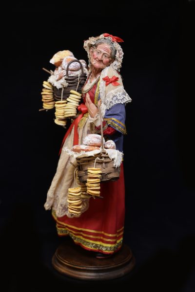 Di Virgilio 1839 - San Gregorio Armeno - donna carmela seta san leucio accessori in cera (venditrice di pane) cm38